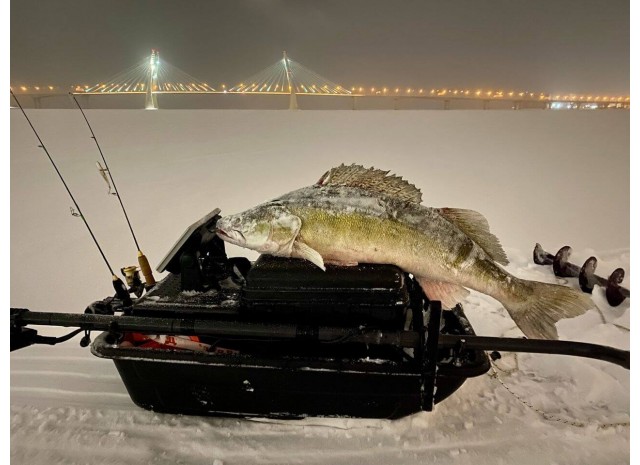 Особенности зимней рыбалки и необходимое снаряжение